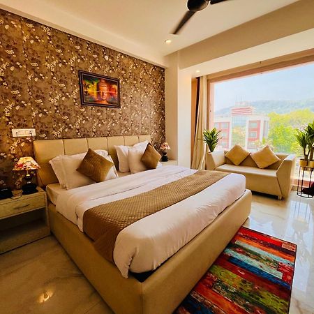 Hotel Golden Temple View By La Casa, Amritsar #Top Rated #Most Awarded #Swimming Pool #Prime Location #Luxury Rooms #Parking #Rooftop Cafe Exteriér fotografie