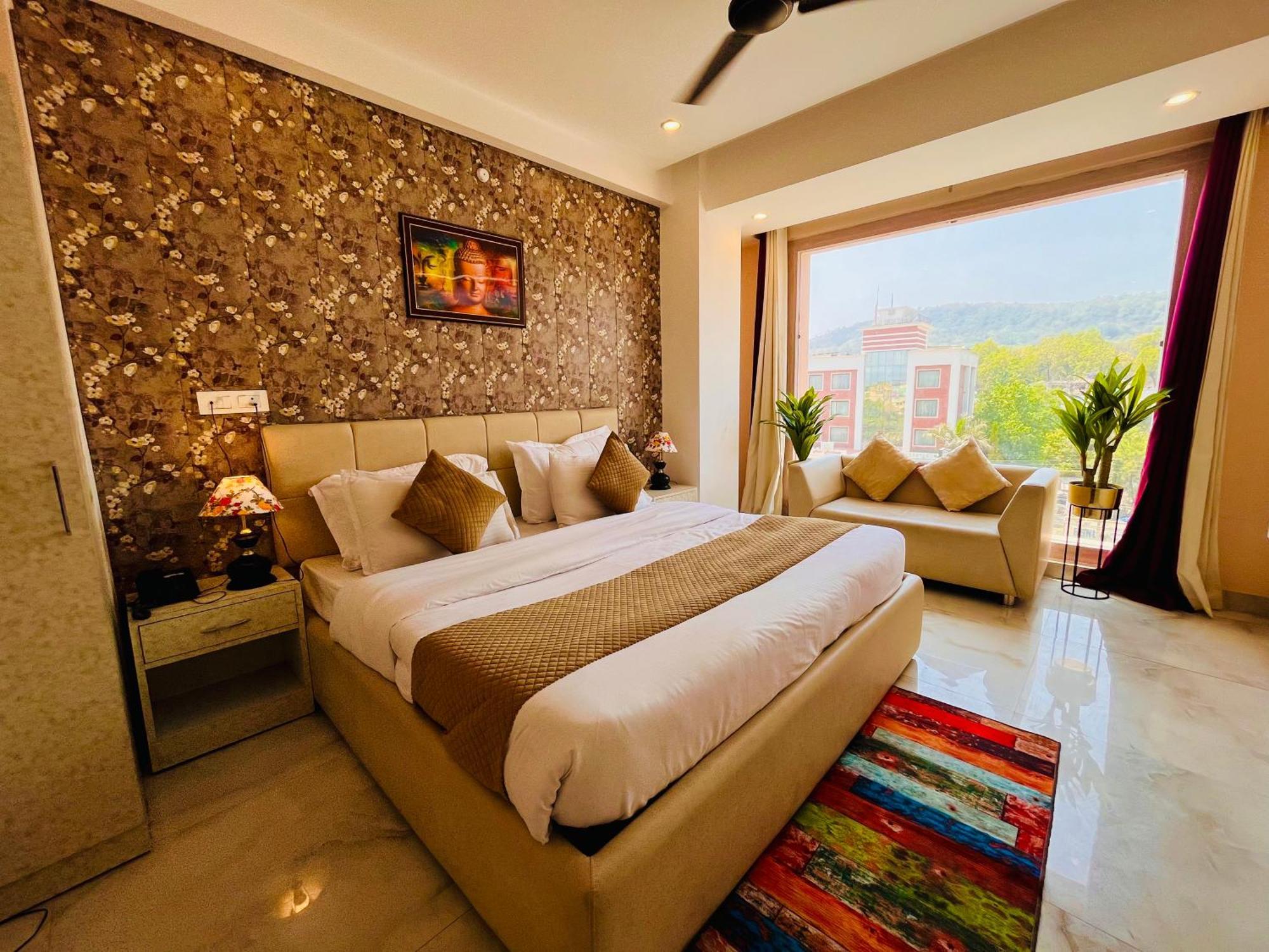 Hotel Golden Temple View By La Casa, Amritsar #Top Rated #Most Awarded #Swimming Pool #Prime Location #Luxury Rooms #Parking #Rooftop Cafe Exteriér fotografie
