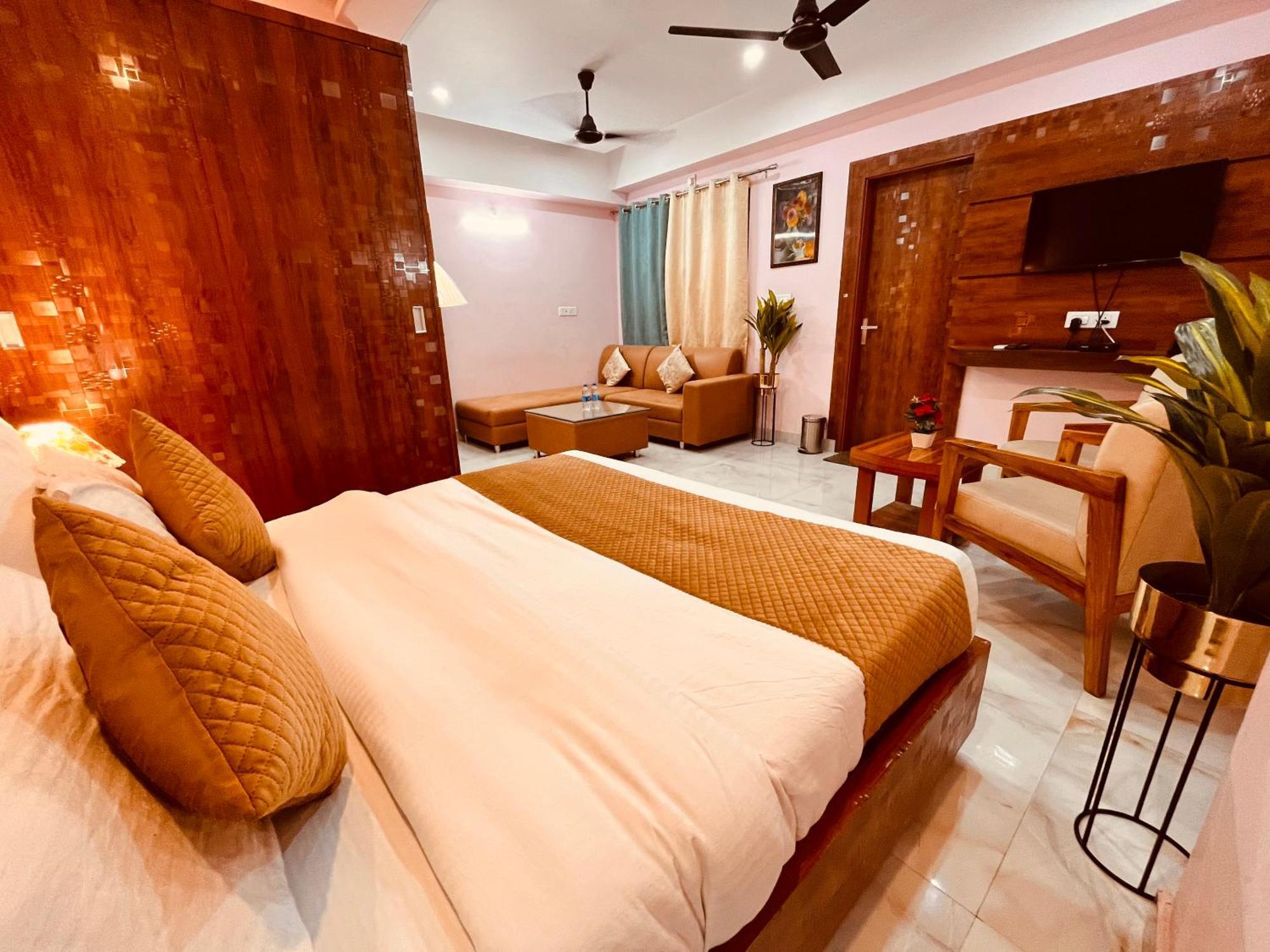 Hotel Golden Temple View By La Casa, Amritsar #Top Rated #Most Awarded #Swimming Pool #Prime Location #Luxury Rooms #Parking #Rooftop Cafe Exteriér fotografie