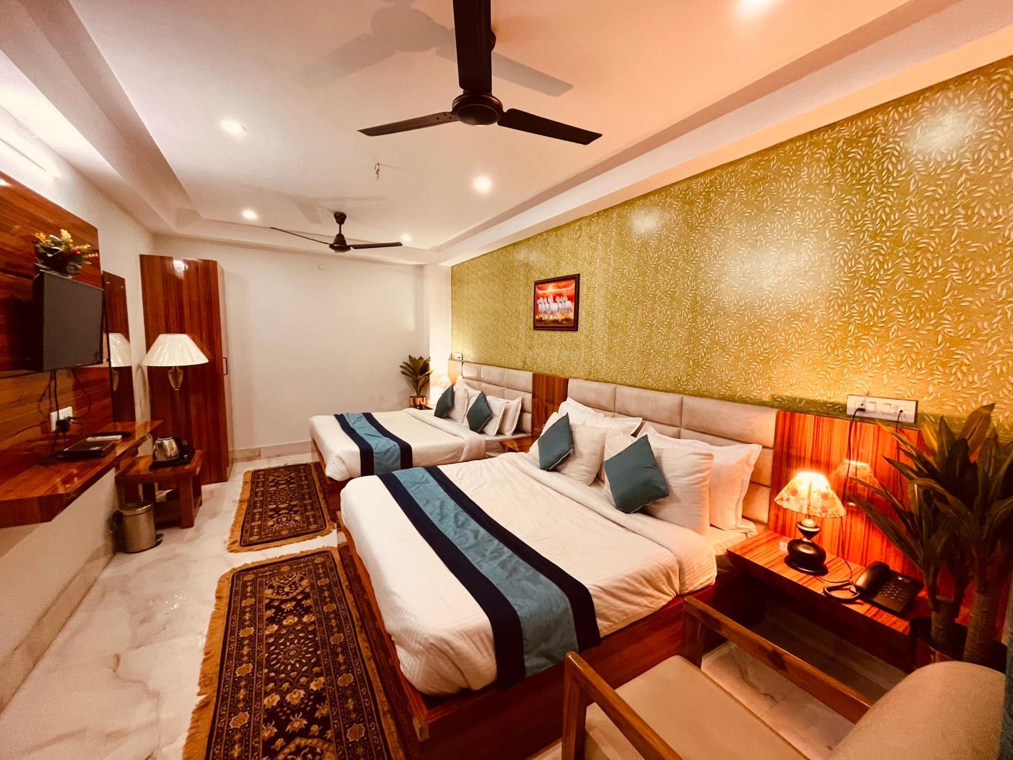 Hotel Golden Temple View By La Casa, Amritsar #Top Rated #Most Awarded #Swimming Pool #Prime Location #Luxury Rooms #Parking #Rooftop Cafe Exteriér fotografie