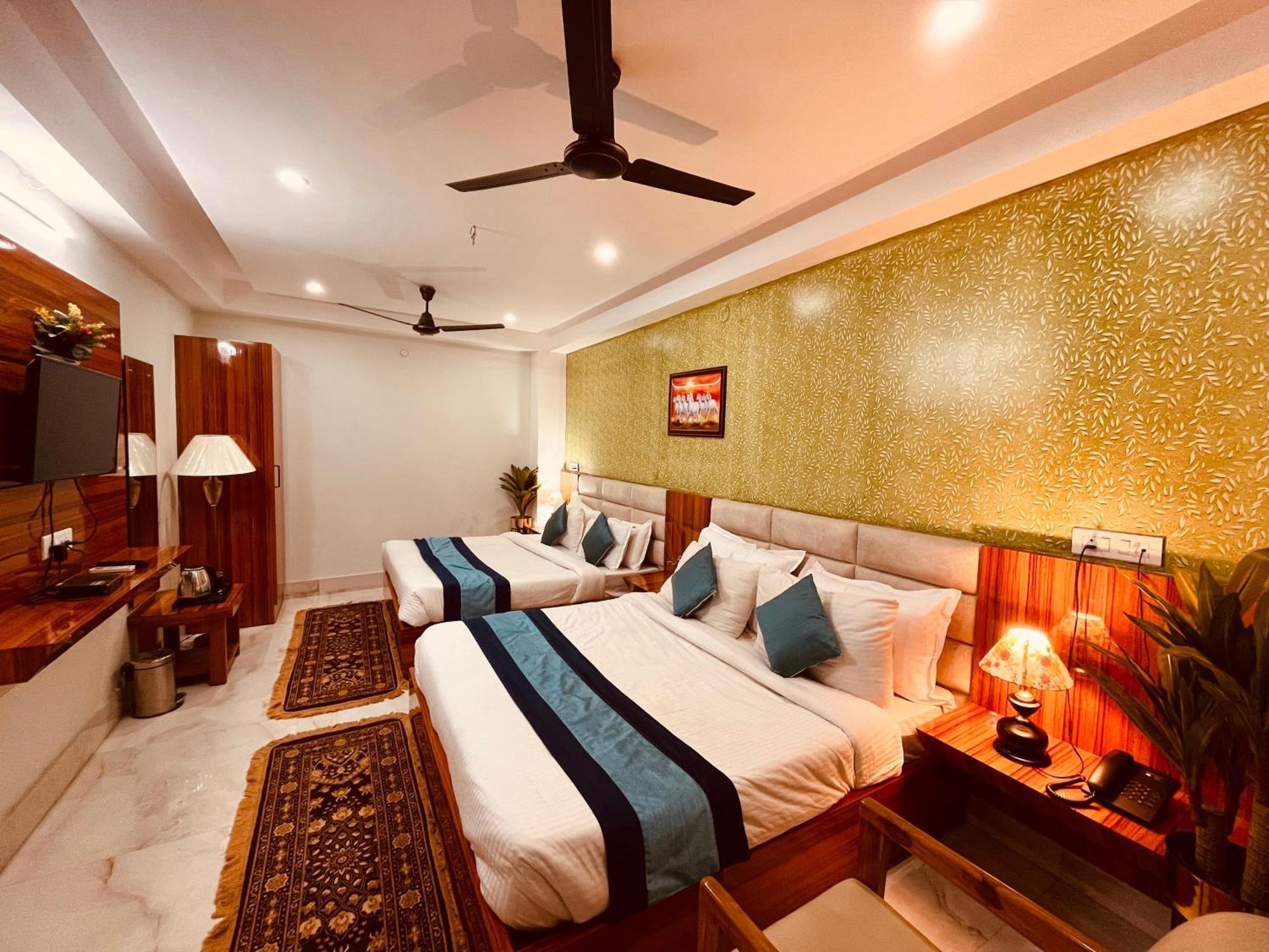 Hotel Golden Temple View By La Casa, Amritsar #Top Rated #Most Awarded #Swimming Pool #Prime Location #Luxury Rooms #Parking #Rooftop Cafe Exteriér fotografie