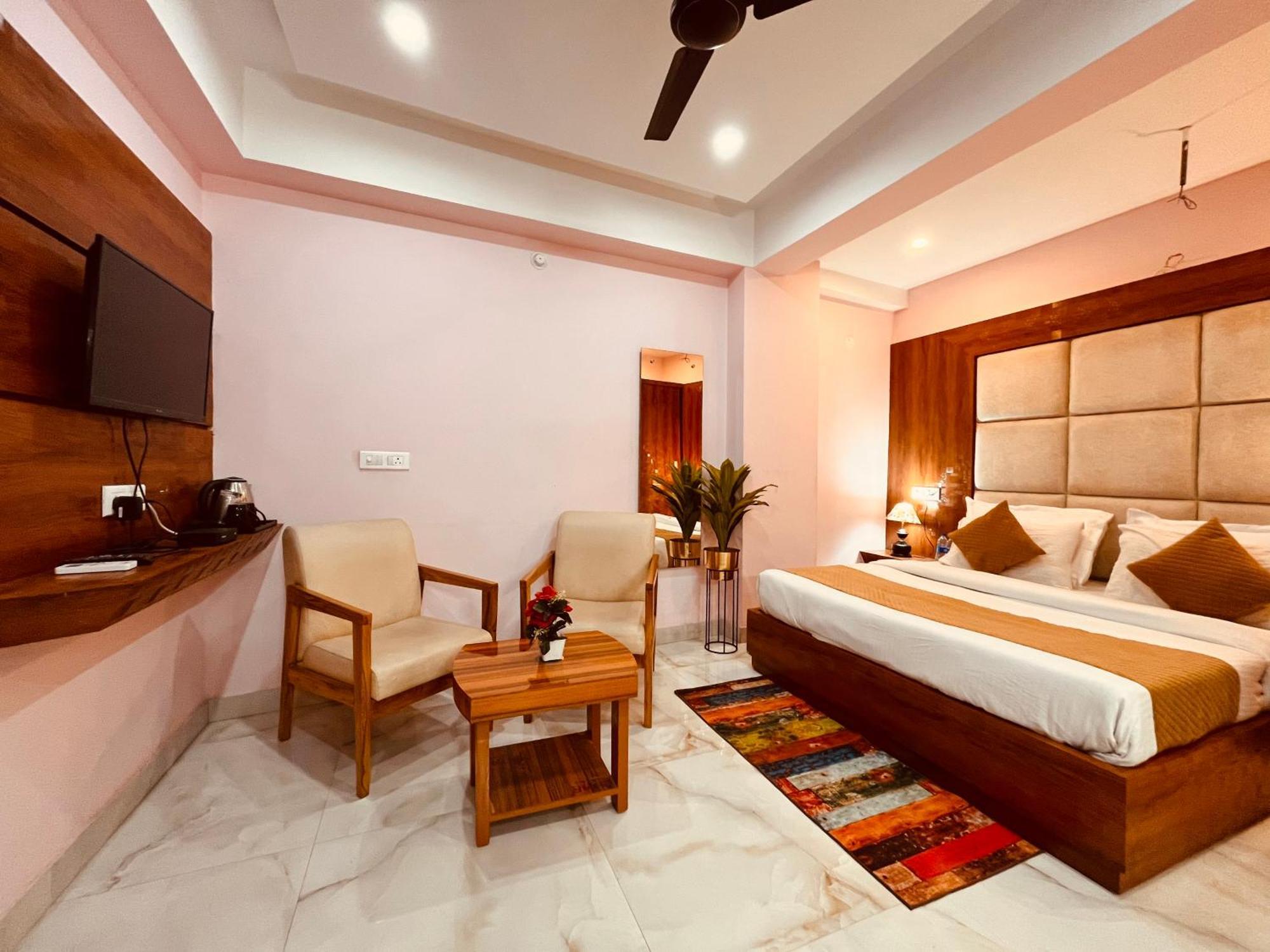 Hotel Golden Temple View By La Casa, Amritsar #Top Rated #Most Awarded #Swimming Pool #Prime Location #Luxury Rooms #Parking #Rooftop Cafe Exteriér fotografie