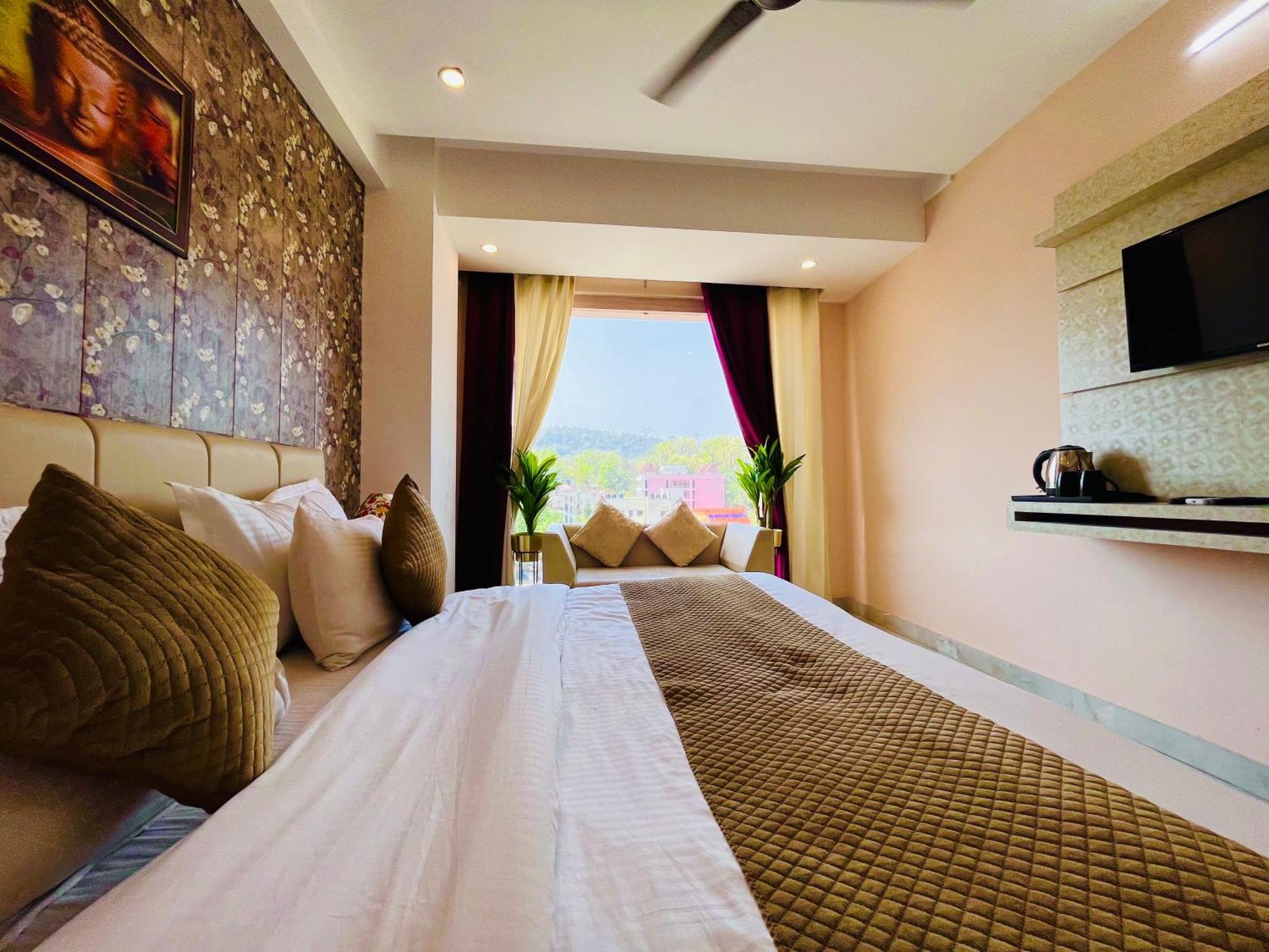 Hotel Golden Temple View By La Casa, Amritsar #Top Rated #Most Awarded #Swimming Pool #Prime Location #Luxury Rooms #Parking #Rooftop Cafe Exteriér fotografie