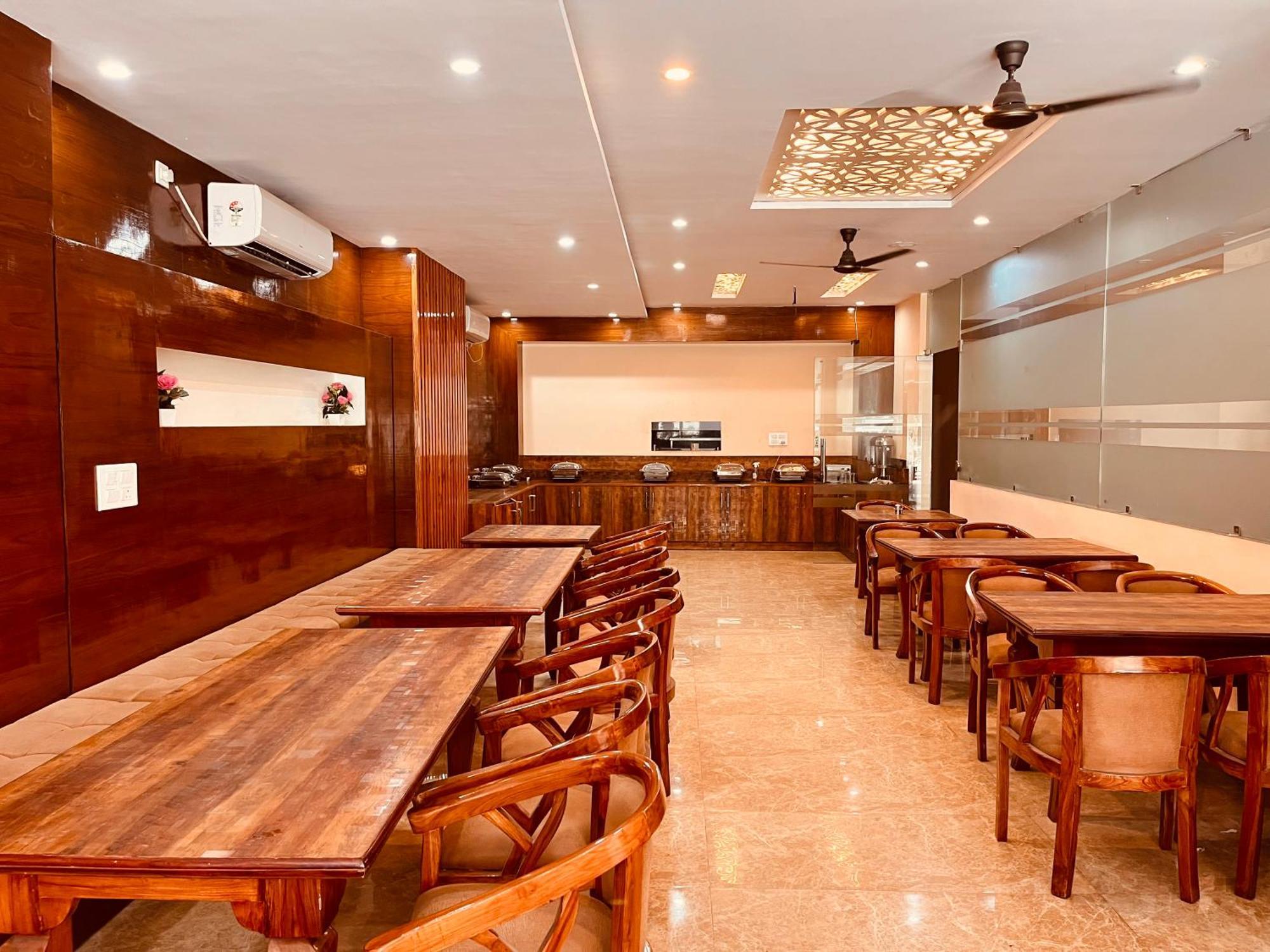 Hotel Golden Temple View By La Casa, Amritsar #Top Rated #Most Awarded #Swimming Pool #Prime Location #Luxury Rooms #Parking #Rooftop Cafe Exteriér fotografie